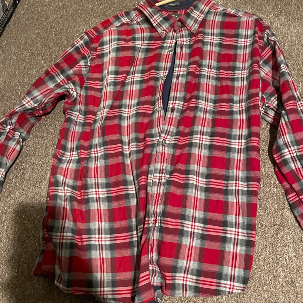 Eddie Bauer classic fit button down shirt in red size xl